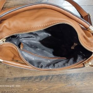 HANDBAG BY VINCE CAMUTO